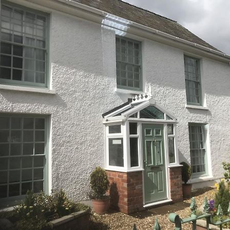 Deri-Down Guest House Abergavenny Exteriér fotografie