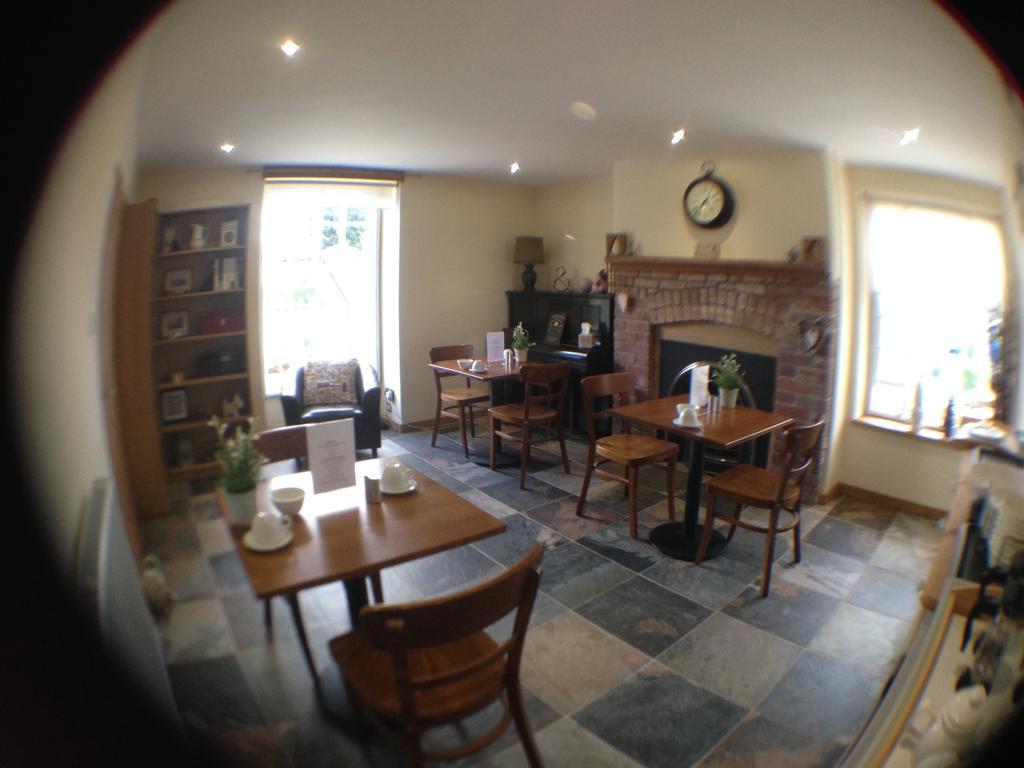 Deri-Down Guest House Abergavenny Exteriér fotografie