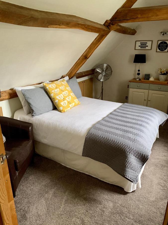 Deri-Down Guest House Abergavenny Exteriér fotografie